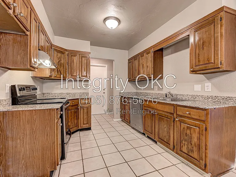 7200 NW 115th St — Photo 4