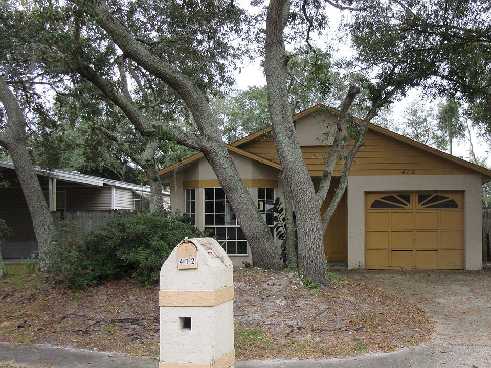 1st image of 412 Winding Oak Ln