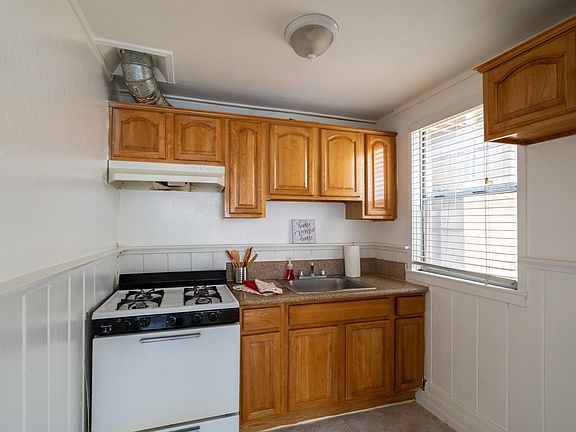 4th image of 9300 Valley Blvd APT 5