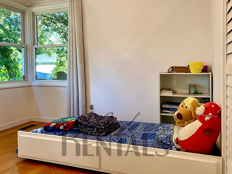 3239 Sylvan Ave — Photo 12