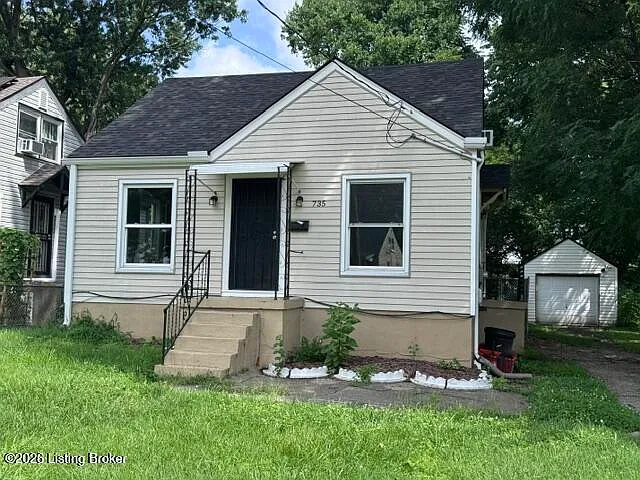 735 Colorado Ave — Photo 1