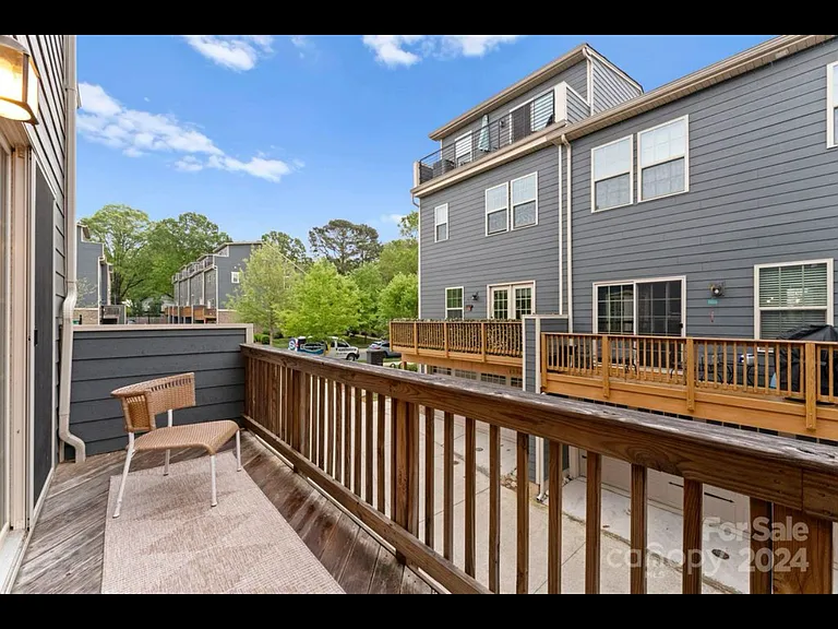 1233 Queen Lyon Ct — Photo 24