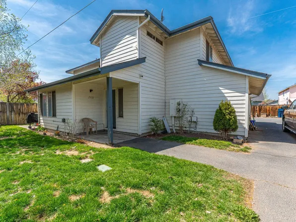 2933 SW 23rd St, Redmond, OR 97756
