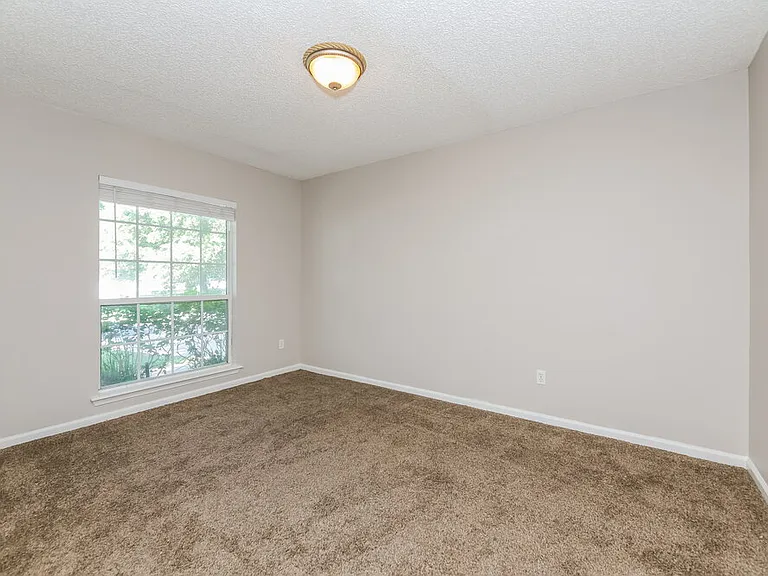 1336 Marsh Grass Ct — Photo 4
