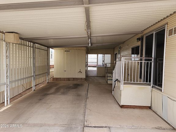 2nd image of 208 E HEDGE Drive