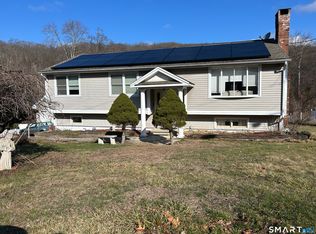 205 West Rd, Beacon Falls, CT 06403