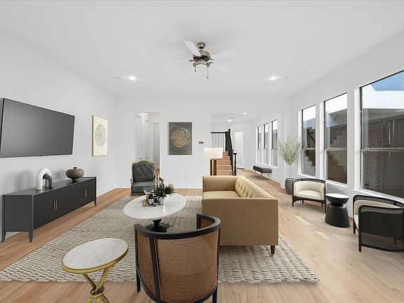 5th image of 5642 Ellsworth Ave