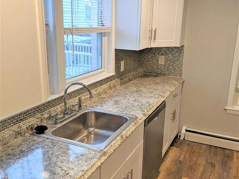 49 Hudson St — Photo 10