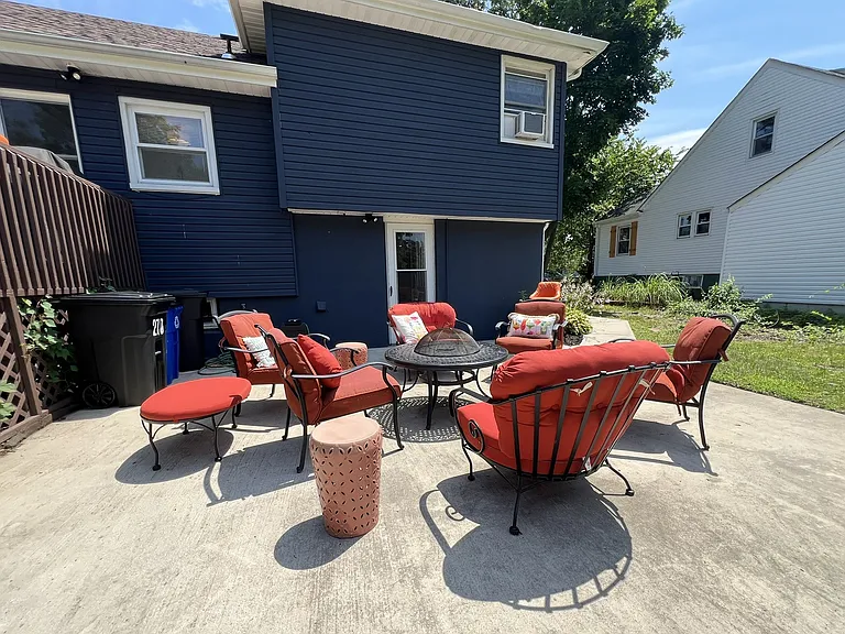 370 Macarthur Ave — Photo 29
