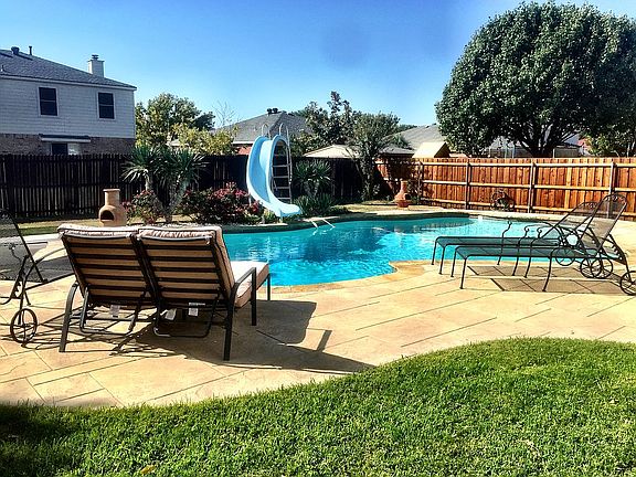 2nd image of 2416 Breanna Way