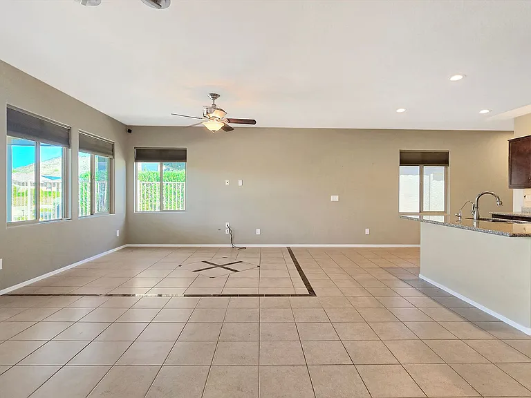 17520 W Fairview St — Photo 12