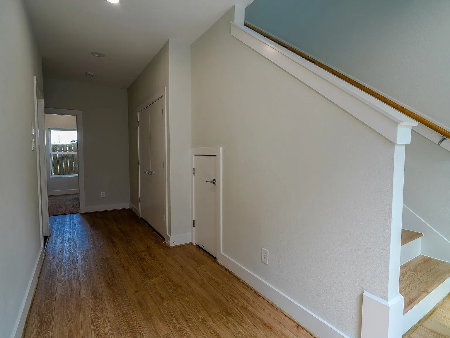 3 bed, 2.5 bath, 1610 sqft, $2,000 — Photo 4