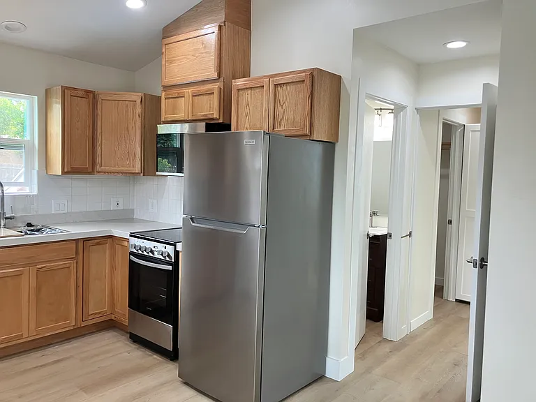 303 Durian St #2 — Photo 9