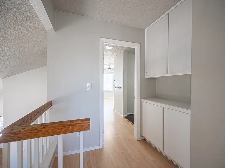 7660 Kalmalii Ave — Photo 31