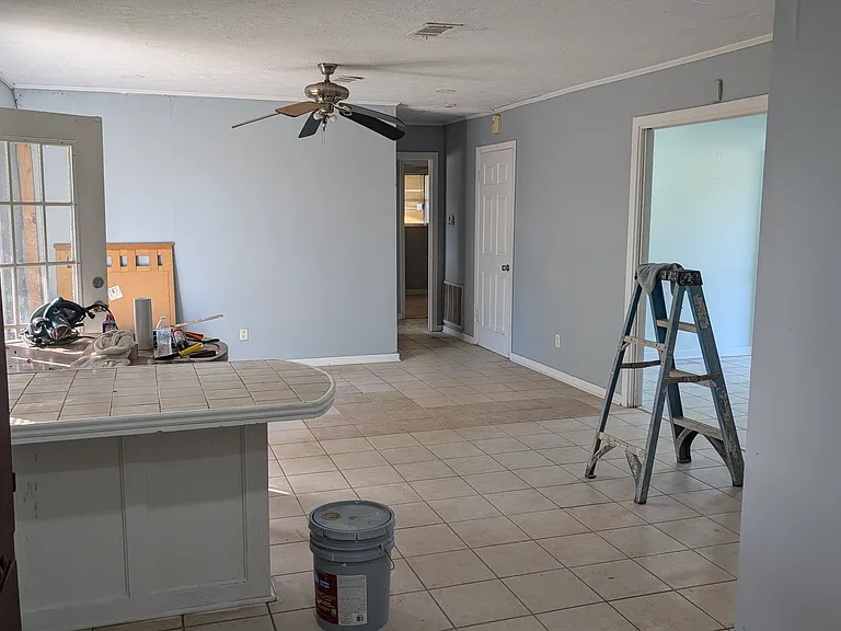 4910 Wales Dr — Photo 16
