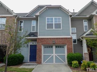 720 Mardonie Reach Ln, Cary, NC 27519