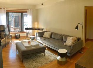550 W Roscoe St APT 3A, Chicago, IL 60657