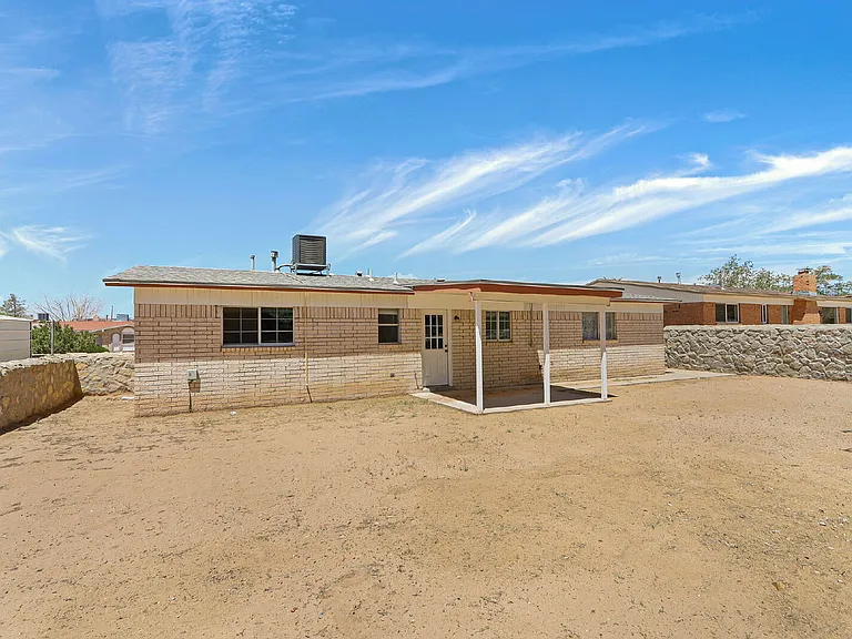 2608 Dan Sikes Dr — Photo 25