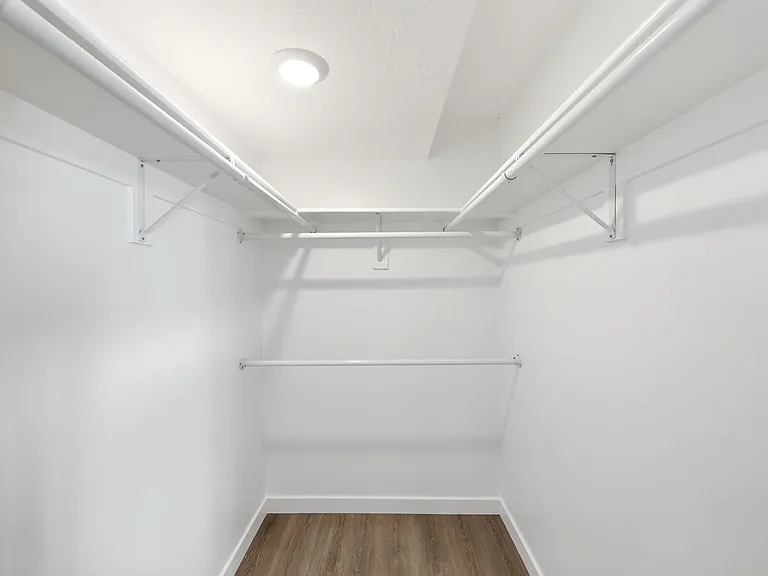 153 W Silver Springs Dr — Photo 25