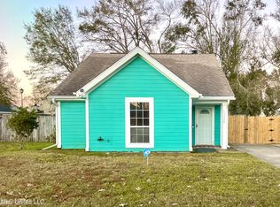 13428 Locust Hill Dr, Gulfport, MS 39503