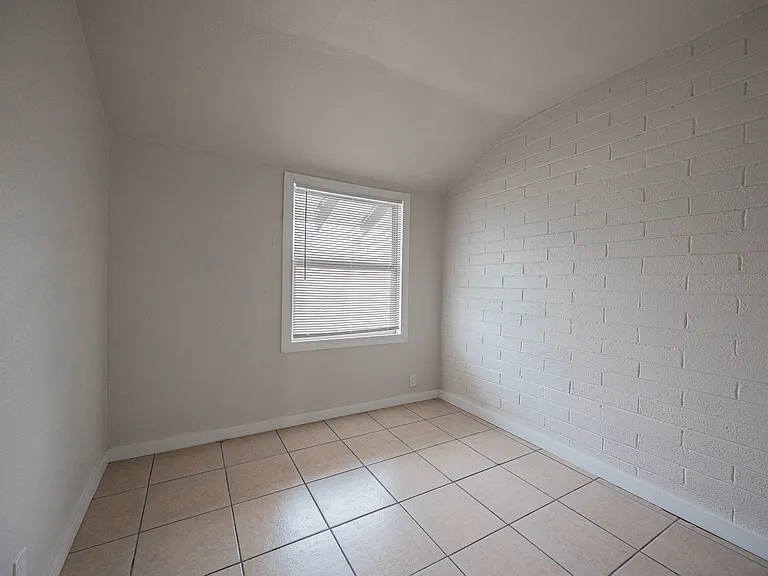 864 E Chandler Blvd, Chandler Az — Photo 14