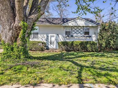 8802 E 92nd St, Kansas City, MO, 64138