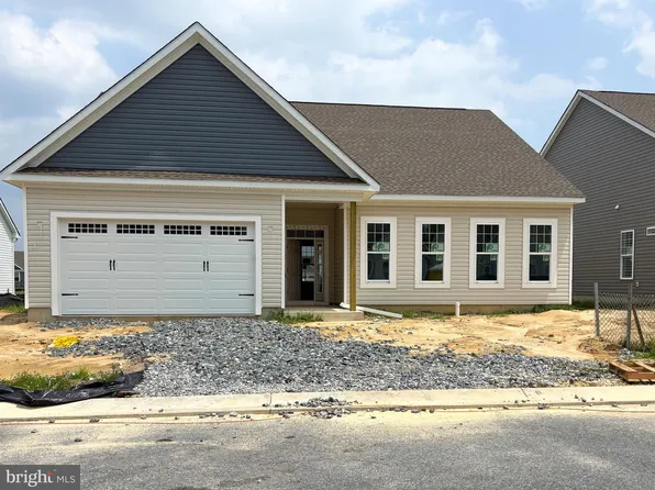324 Heritage Shores Cir, Bridgeville, DE 19933