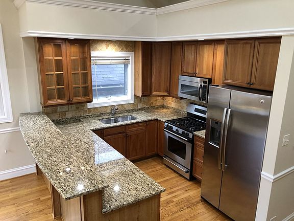 5th image of 1531 N Bosworth Ave APT 3