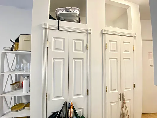 Rented by J PRESTON AND ASSOCIATES INC | media 10