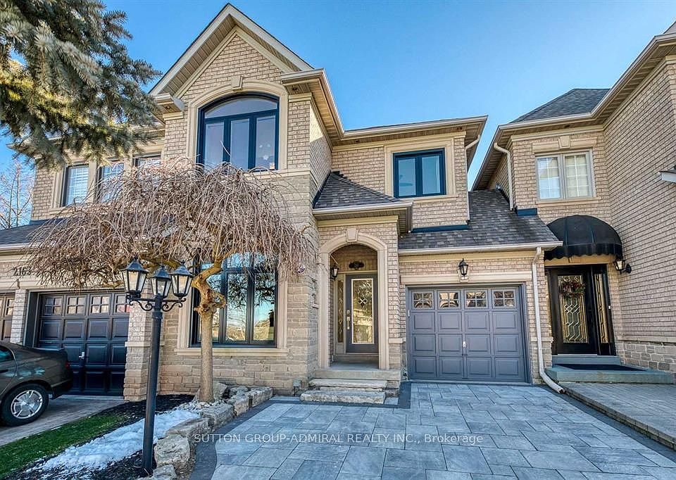 1st image of 2161 Pinevalley Cres