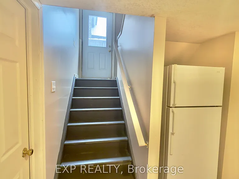 16 Marshall St #B — Photo 15