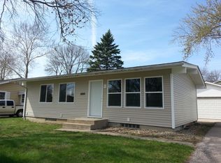2820 3rd Ave, Marion, IA 52302