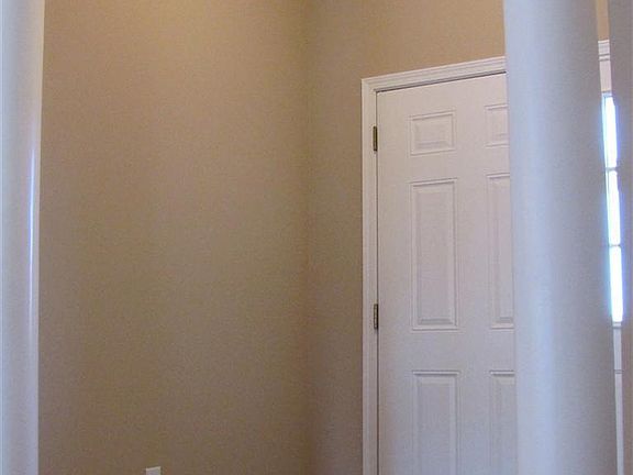 2nd image of 835 Stonewater Dr