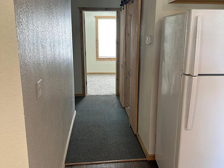 2019 Iron St #2 — Photo 8