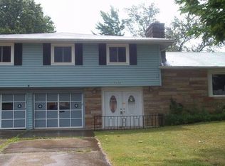 29538 Meadow St, Wickliffe, OH