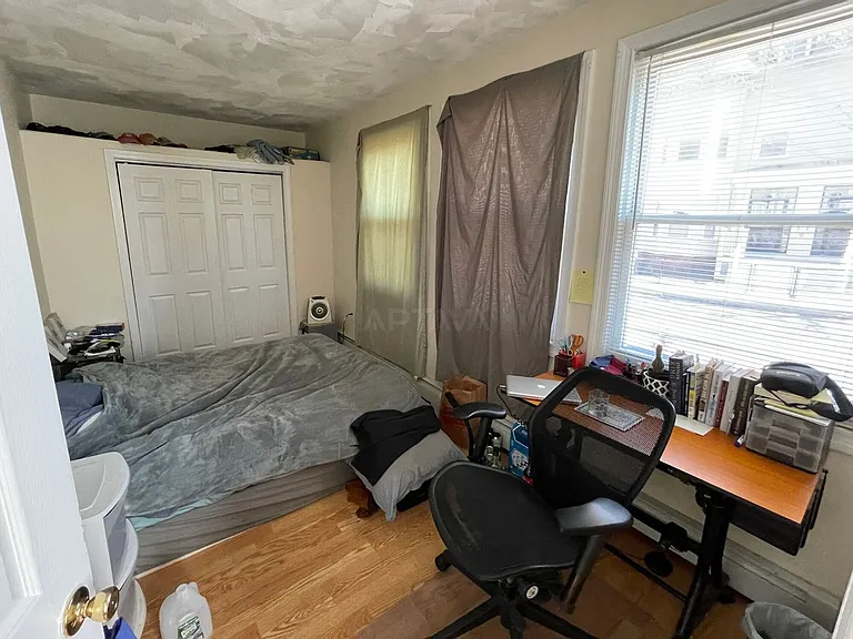25 Mount Vernon St #HOUSE — Photo 1