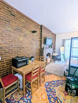 Rented by Prince Real Estate Associates LLC | media 10