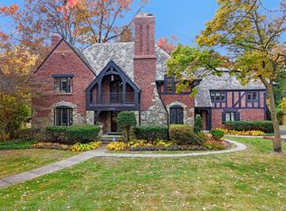 19511 Lowell Dr, Detroit, MI 48203