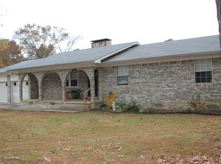 2121 Mountain Pine Rd, Hot Springs, AR 71913