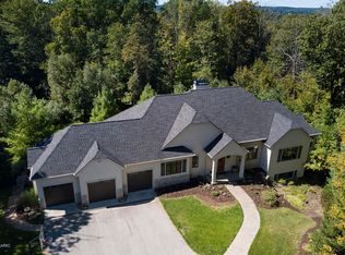 6444 Old Darby Trl NE, Ada, MI 49301