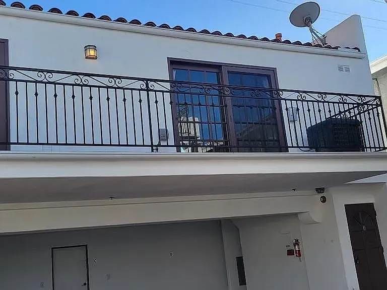 127 Avenida Serra #D — Photo 2