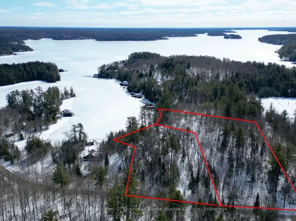 250 & 252 Clear Lake Rd, Seguin, ON P2A 2W8