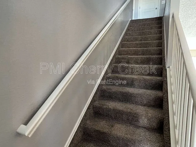 22472 E Union Cir — Photo 7