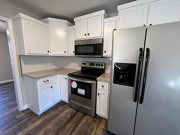5th image of 1100 Sugarloaf Ln