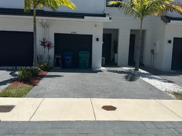 10906 SW 232nd Ter, Homestead, FL 33032