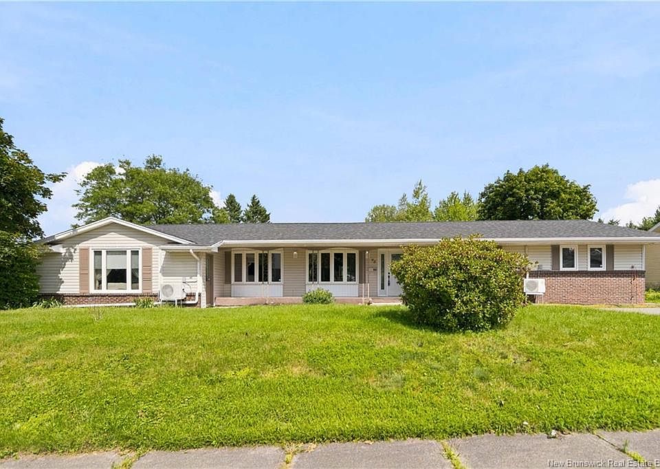 1st image of 98 Firwood Cres