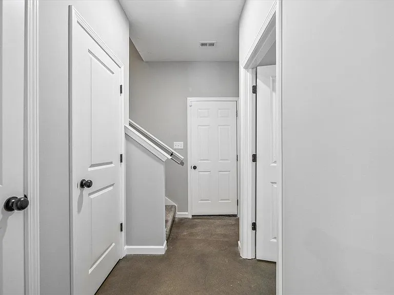 2844 Nathan Ave — Photo 16