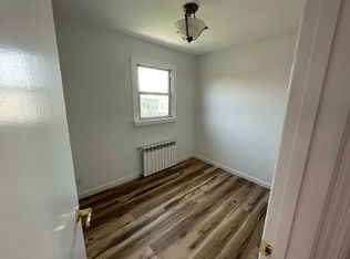 7305 68th Ave FLOOR 2, Middle Village, NY 11379