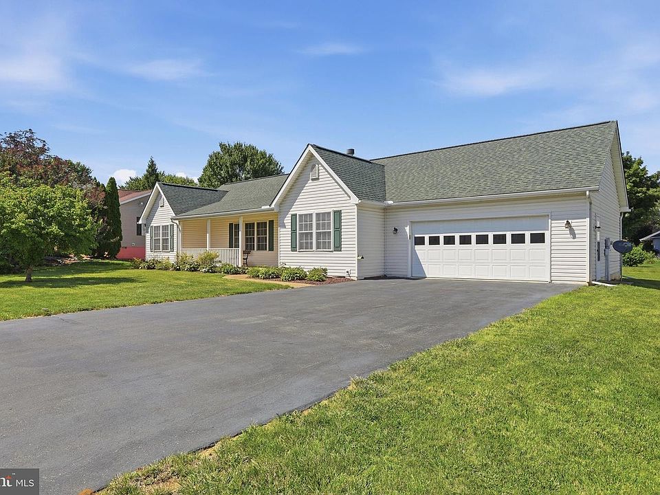 1st image of 142 Hastings Dr
