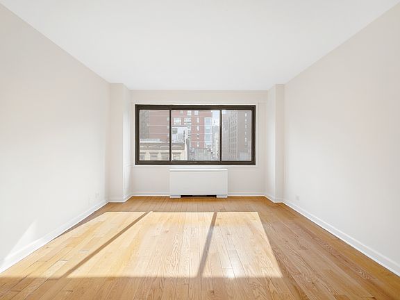 2nd image of 188 7th Ave #7F